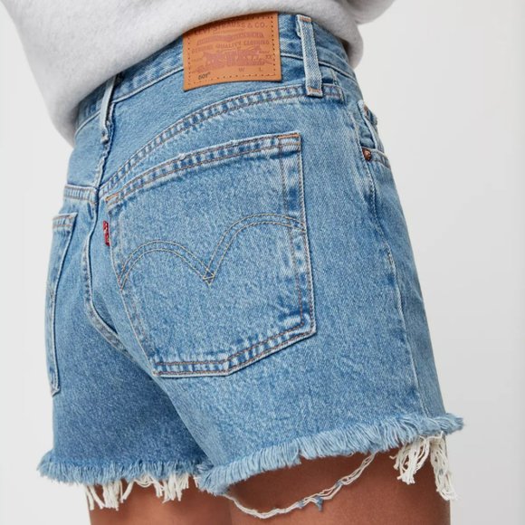 Aritzia Levi's 501 High Rise - Picture 1 of 4